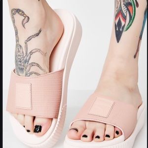 NWT Puma slides women’s size 6.5